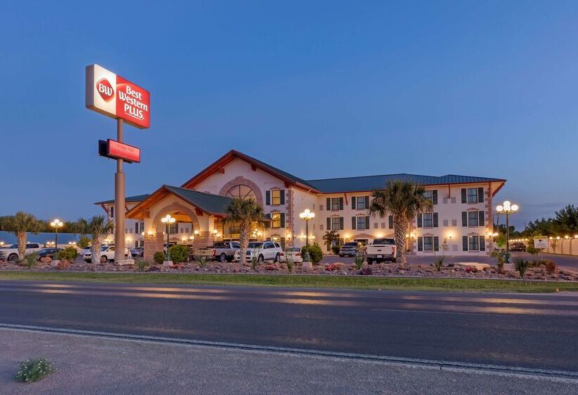 Best Western Plus Swiss Chalet Hotel & Suites