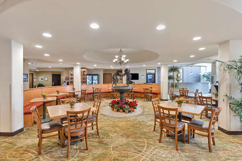 Best Western Plus Swiss Chalet Hotel & Suites