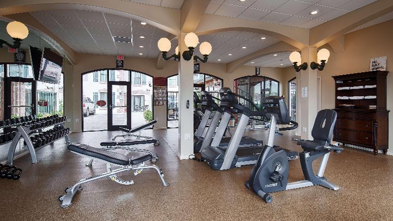 Best Western Plus Swiss Chalet Hotel & Suites