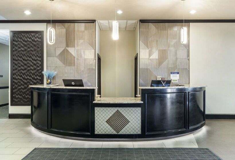 Best Western Plus Texoma Hotel & Suites