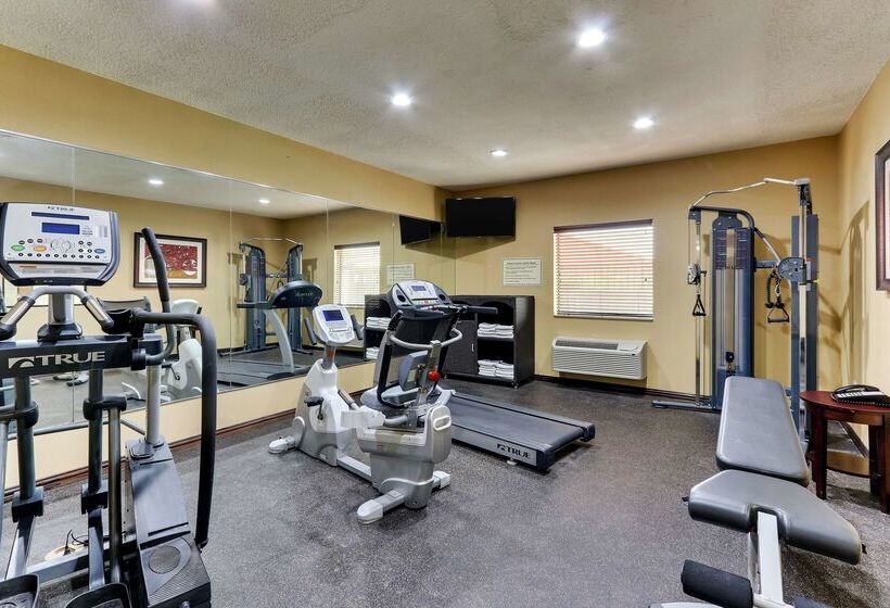 فندق Best Western Plus University Inn & Suites