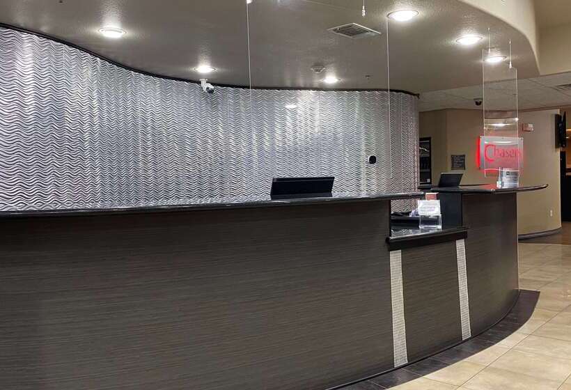 Отель Best Western Premier Crown Chase Inn & Suites