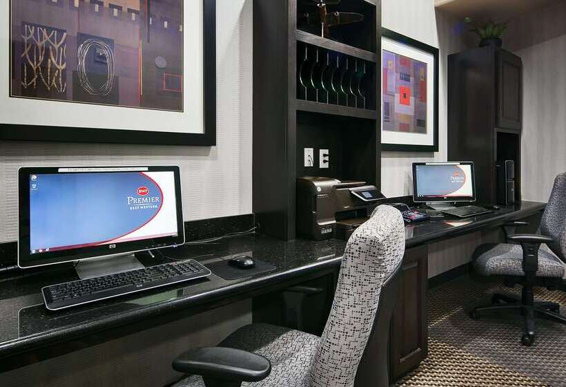 Отель Best Western Premier Crown Chase Inn & Suites