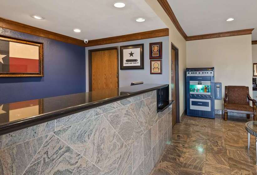 Отель Best Western Regency Inn & Suites