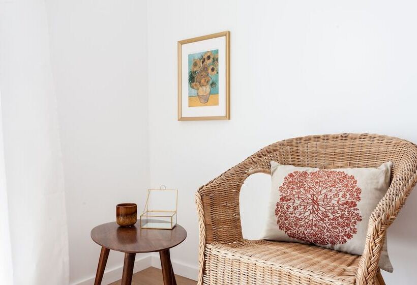 هتل Blue Buddha Beach Rooms & Suites