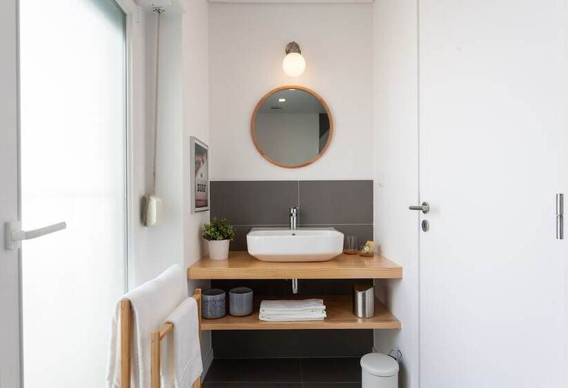 هتل Blue Buddha Beach Rooms & Suites