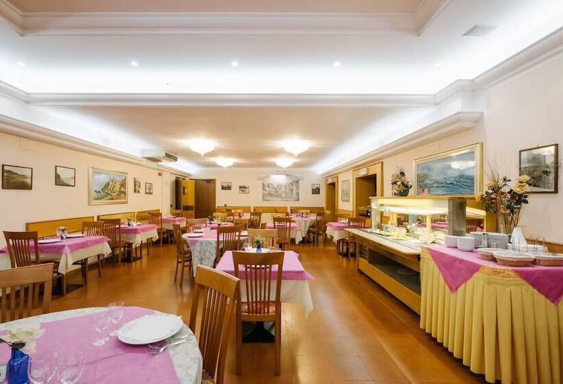 فندق Cala Di Forno