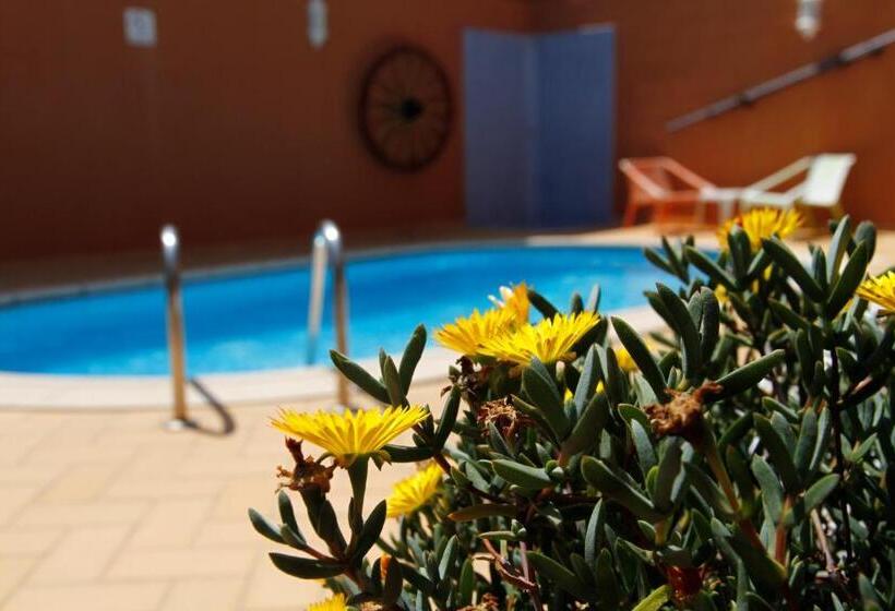 בית מלון כפרי Casas Novas Guesthouse   Adults Only