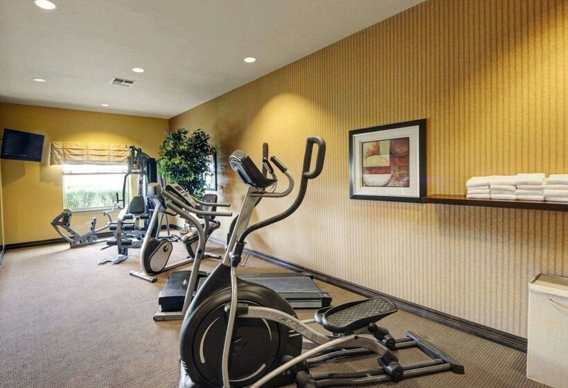 호텔 Comfort Inn & Suites Donna Near I2