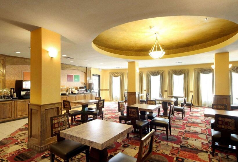 ホテル Comfort Inn & Suites Donna Near I2