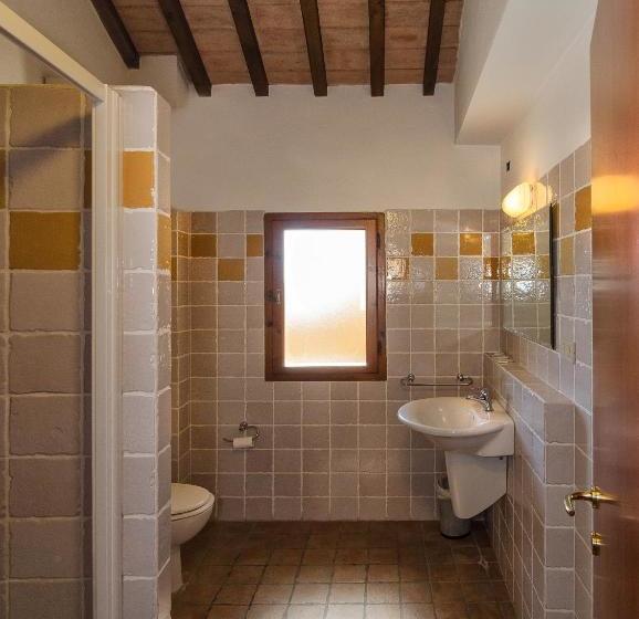 هتل Helvetia Pisa Tower