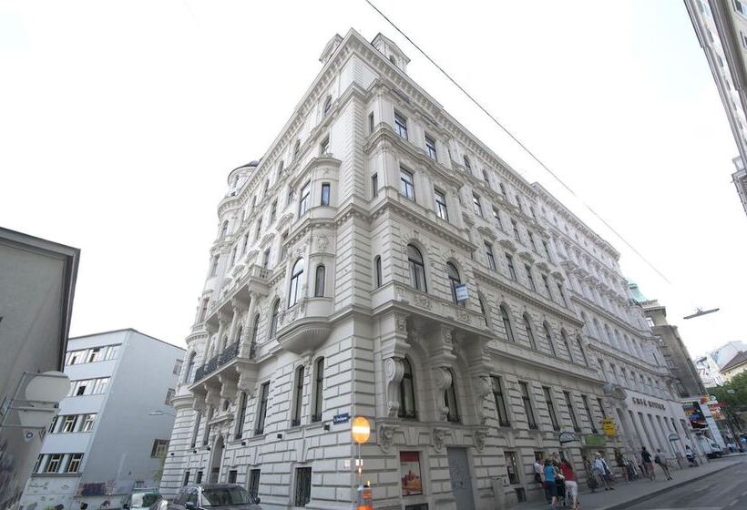 هتل K+t Boardinghouse