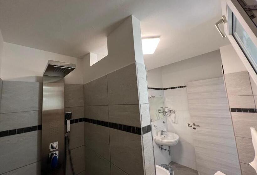 فندق Locanda Rosy