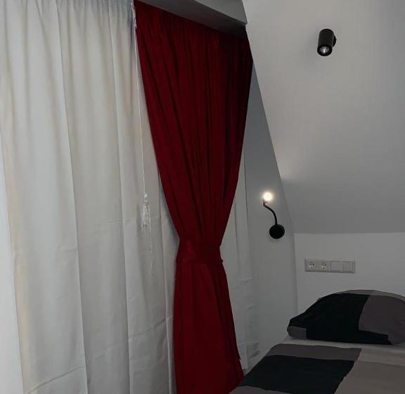 فندق Restaurant Old Bridge