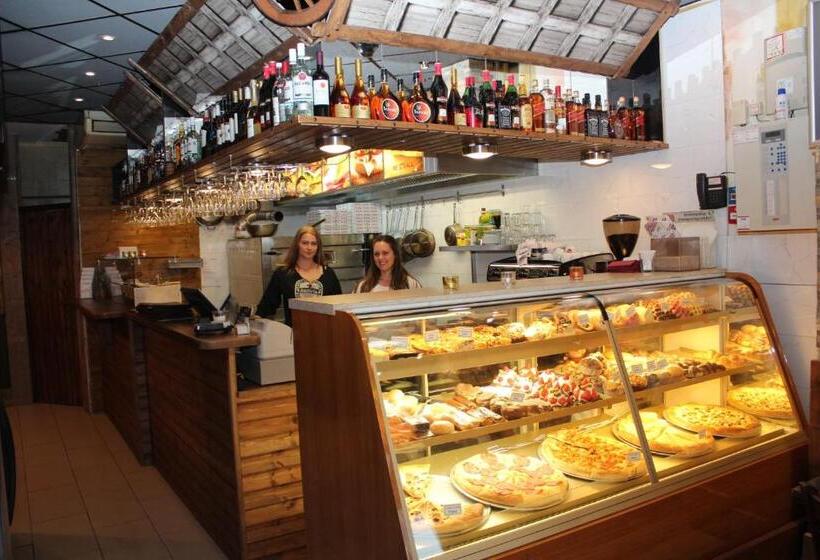 فندق Restaurant Old Bridge