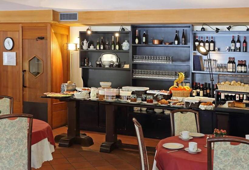 Отель Santa Caterina