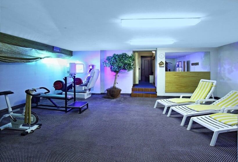 Отель Santa Caterina