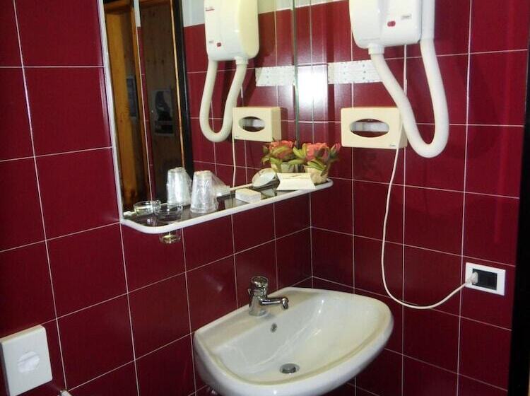 Отель Santa Caterina