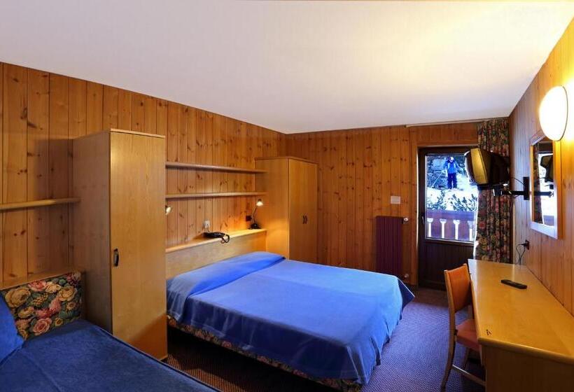 Отель Santa Caterina