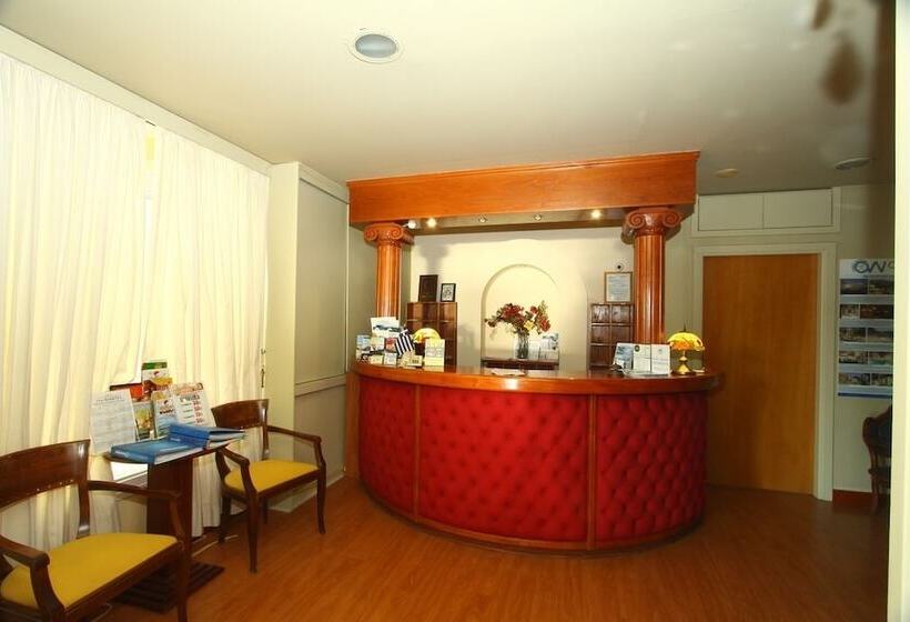 Отель Mantas Seaside Boutique