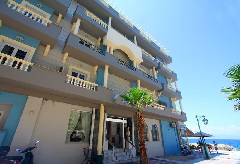 Отель Mantas Seaside Boutique