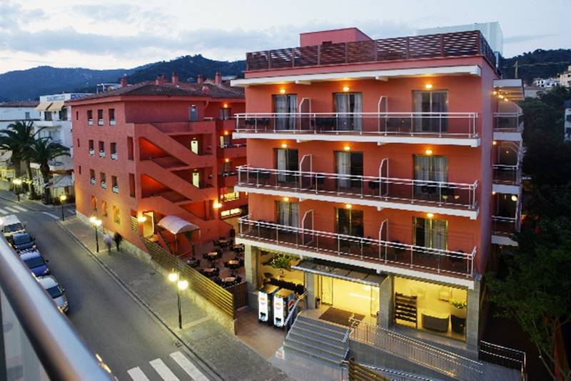 فندق Tossa Beach Center