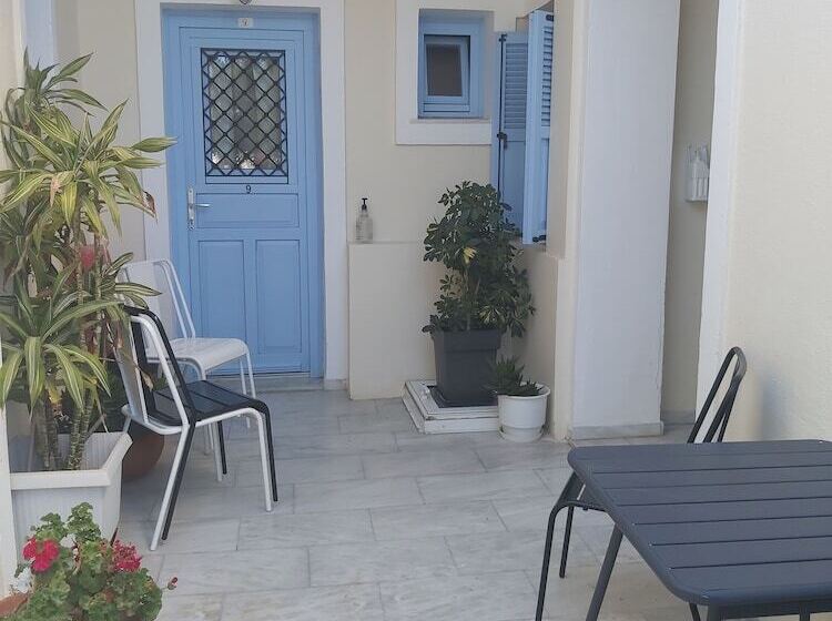 هتل Villa Roussa