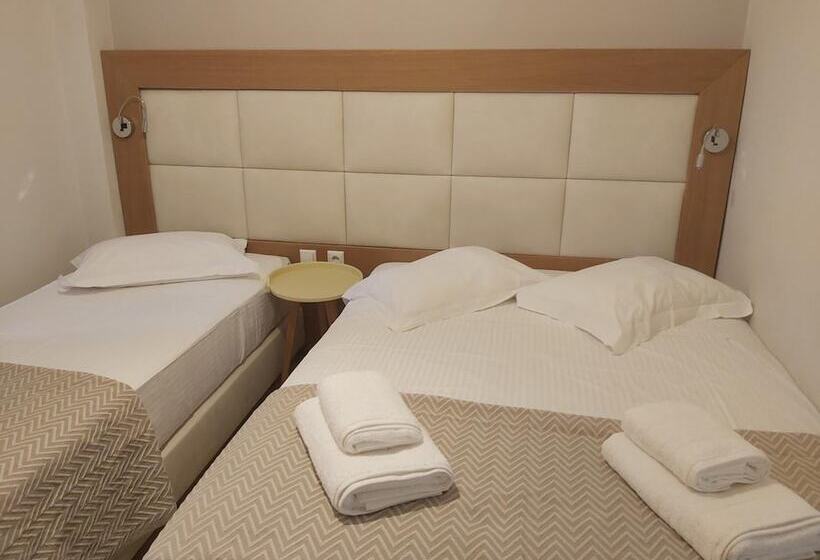 فندق Villa Roussa