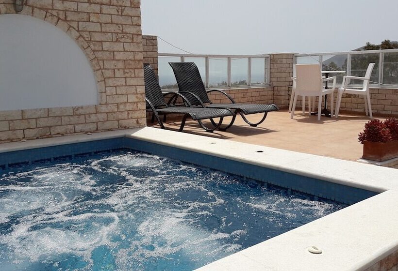 فندق Villa Roussa