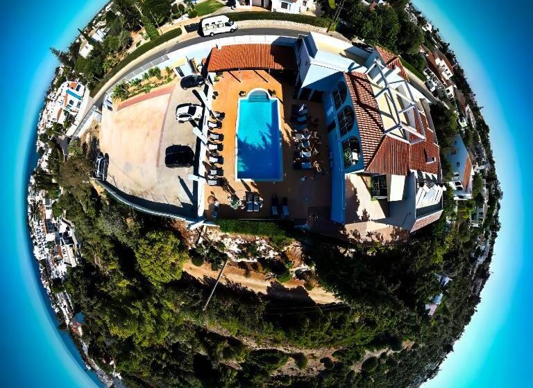 هتل Villa Welwitshia