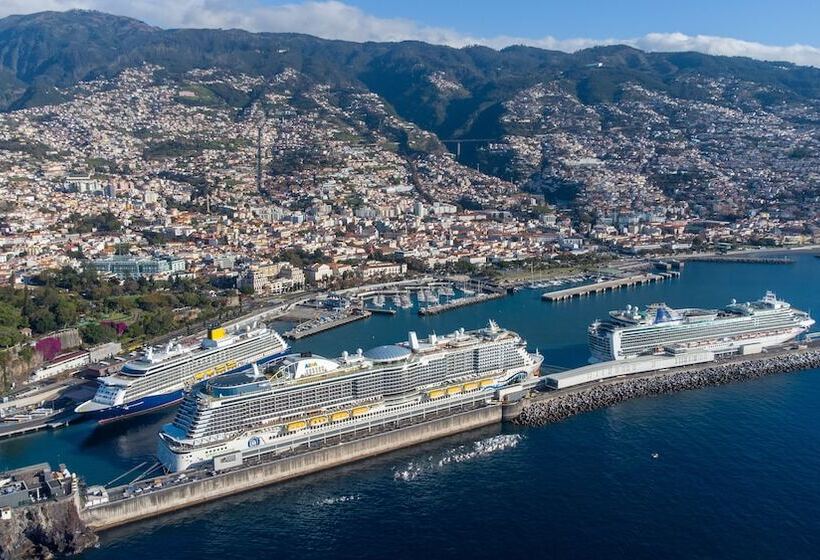 هتل Zarco B&b Bed & Breakfast