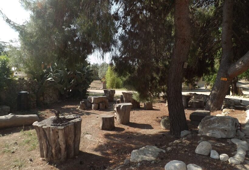 Neeton Noto Bed & Breakfast