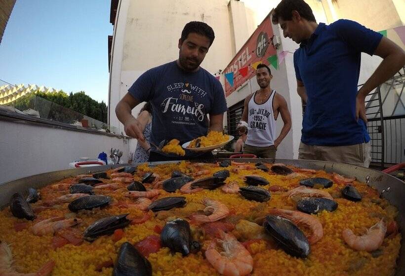 مسافرخانه Joy Setas Coworking