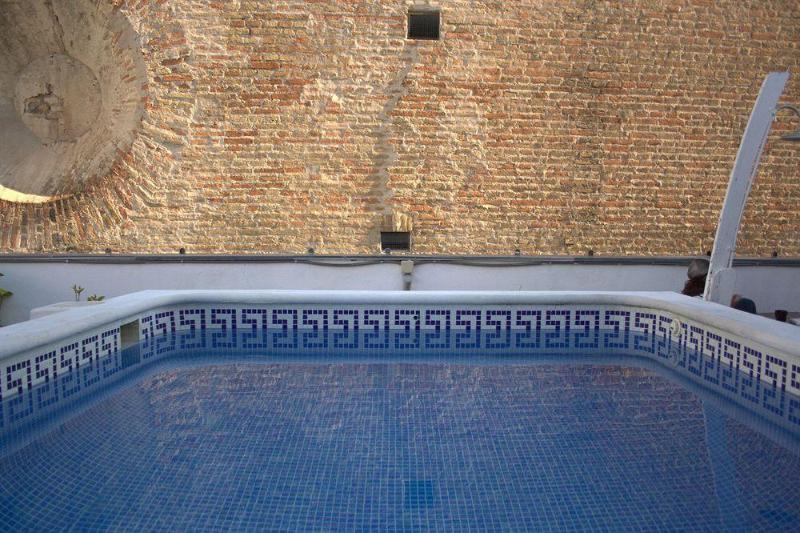 مسافرخانه Joy Setas Coworking