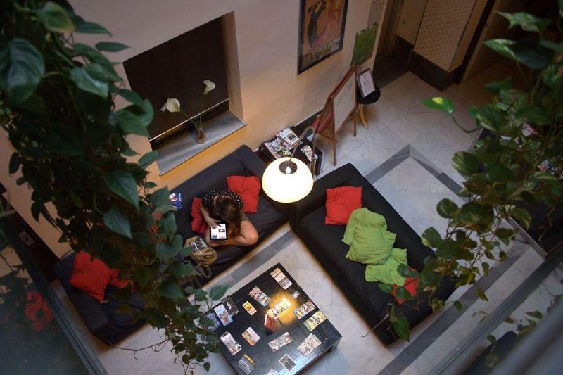 مسافرخانه Joy Setas Coworking