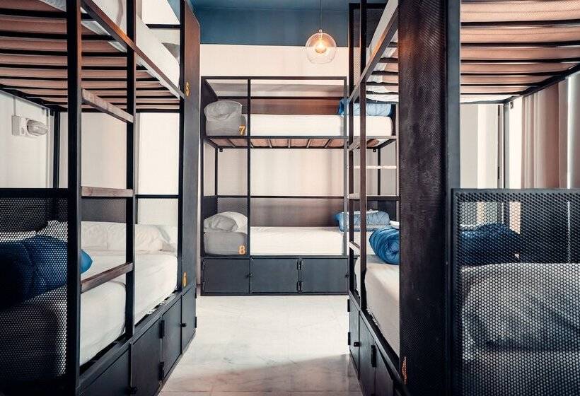 مسافرخانه Joy Setas Coworking