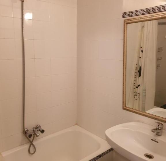 Pension Aussie Guesthouse