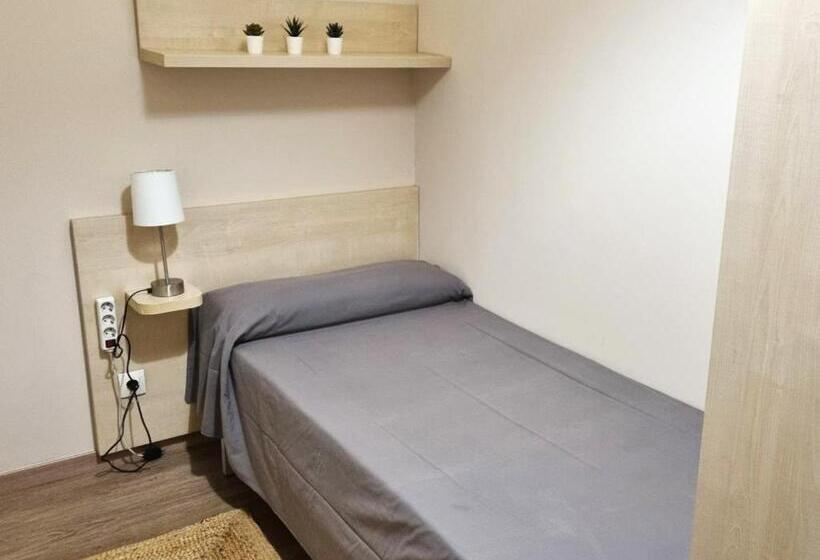 Residencia Universitaria Damia Bonet