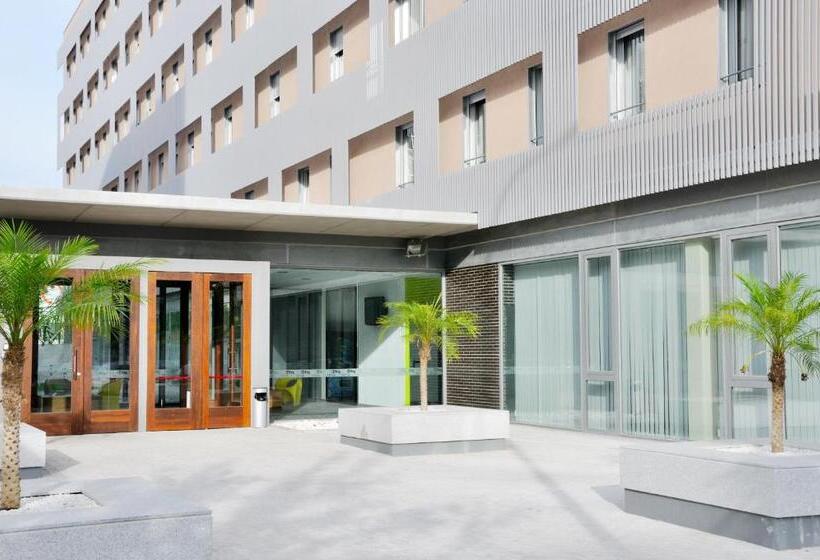 Residencia Universitaria Damia Bonet