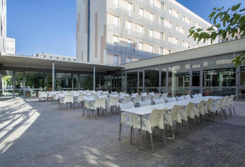 Residencia Universitaria Damia Bonet