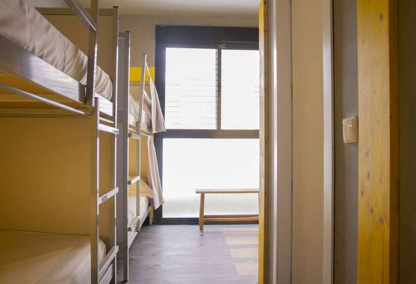 Room00 Valencia Hostel