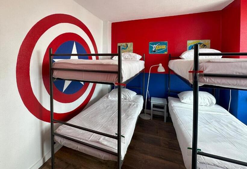 The Flying Pig Beach Hostel