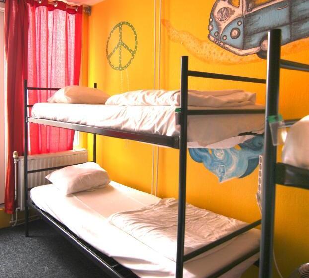 The Flying Pig Beach Hostel