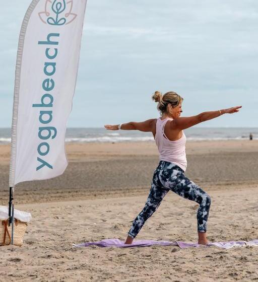 The Flying Pig Beach Hostel