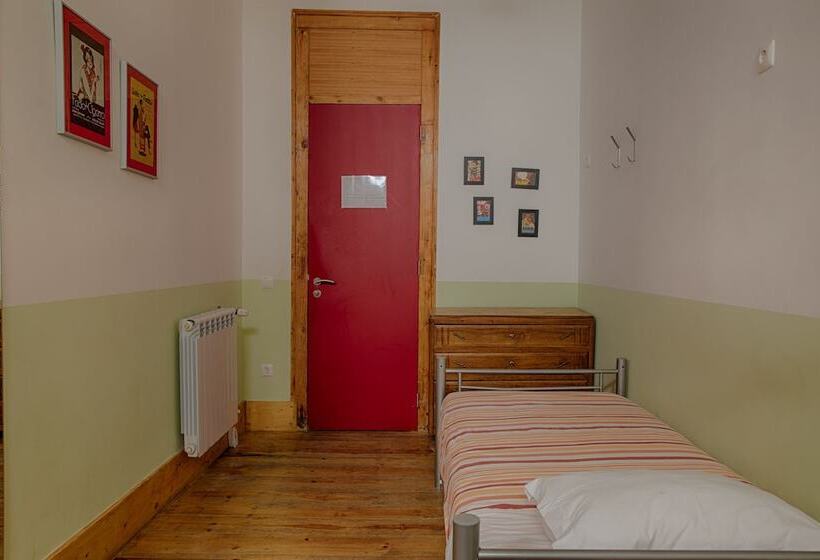This Is Lisbon Hostel