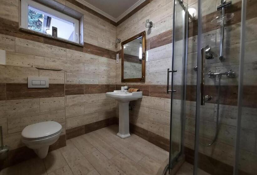 تختخواب و صبحانه Borostyán Panzió