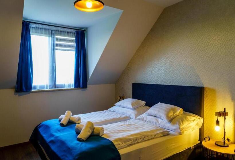 ベッドアンドブレックファースト Dominium Pincészet és Panzió