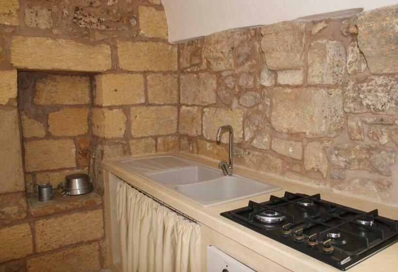 ベッドアンドブレックファースト La Casetta Di Nonna Elena