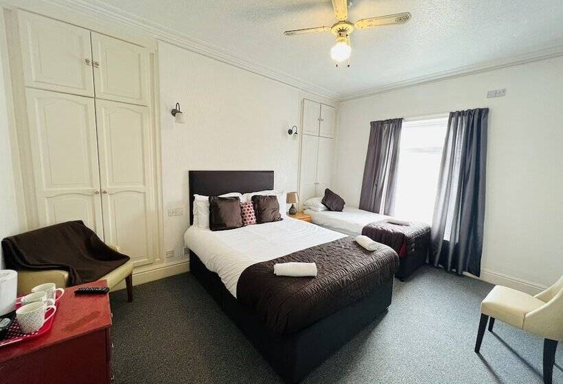 Bed and Breakfast The Roadhouse