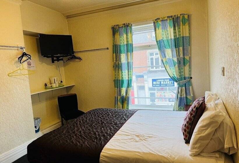 Bed and Breakfast The Roadhouse